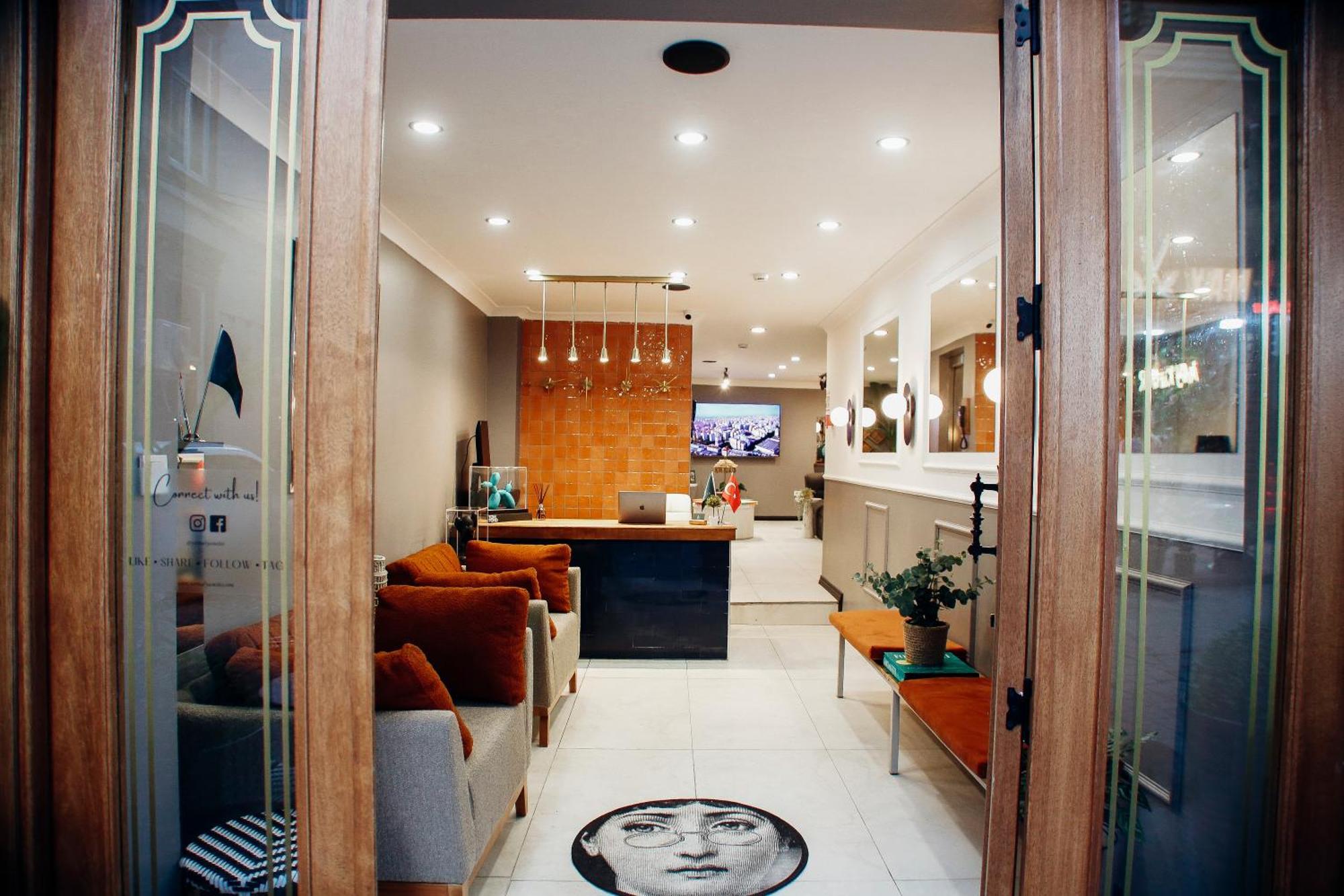 Istiklal Street Taksim House Yamalya Istanboel